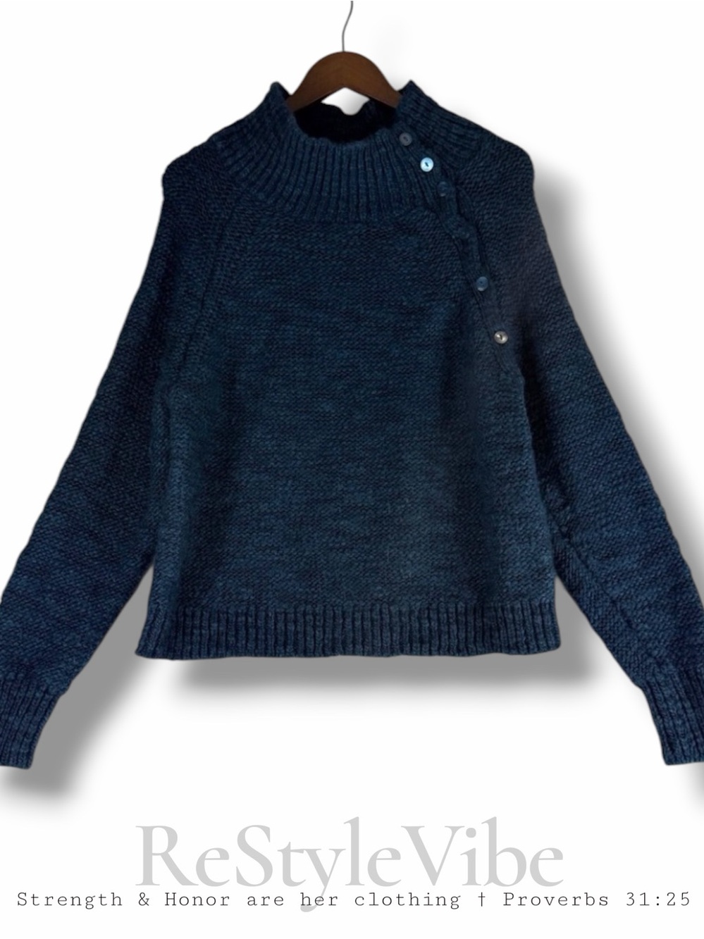 VICTORIA’S SECRET Women’s Size XL Sweater Pullover Style Wool/Alpaca Blend